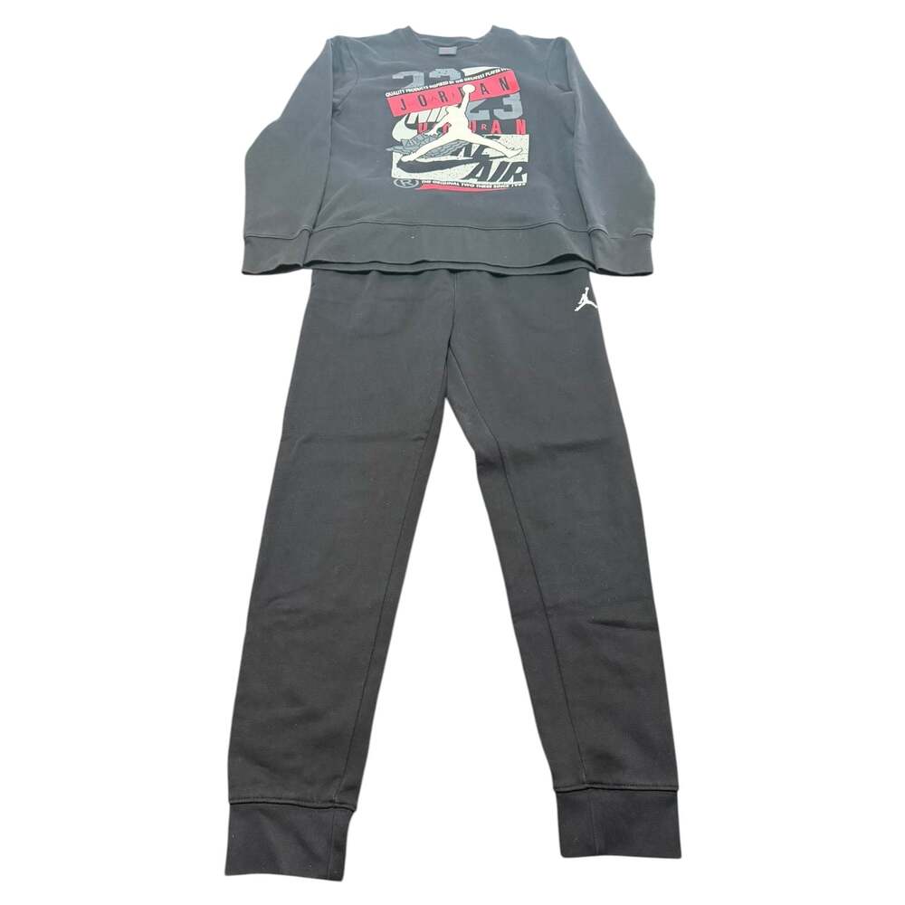 Jordan Boys Black Graphic Sweatshirt and Jogger Set Size L 12-13Yrs